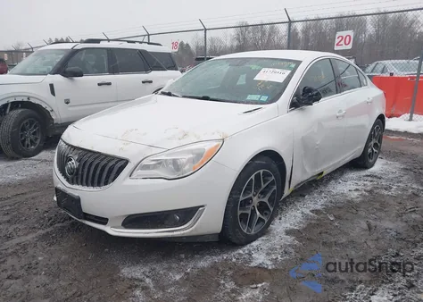 2017 Buick Regal Turbo Sport Touring z USA, uszkodzony, nr VIN 2G4GL5EX9H9164787